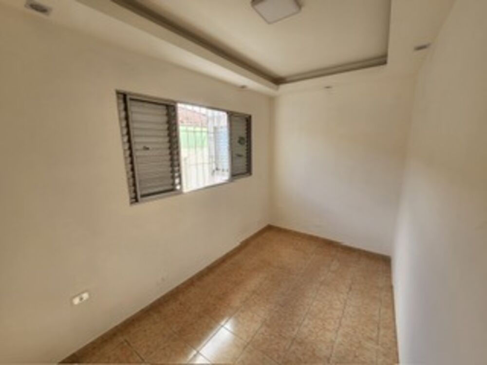 Casa para alugar com 4 quartos, 349m² - Foto 2