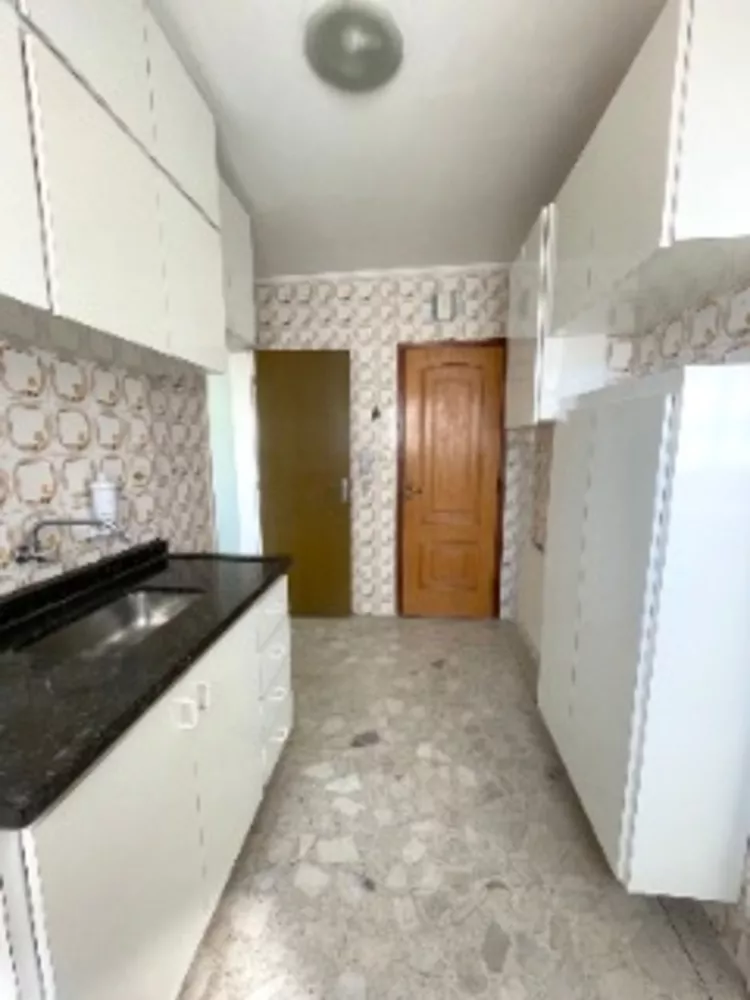 Apartamento à venda com 2 quartos, 68m² - Foto 1