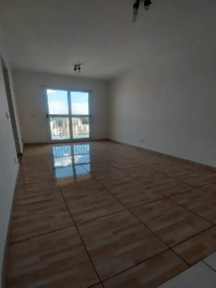 Apartamento à venda com 3 quartos, 62m² - Foto 3