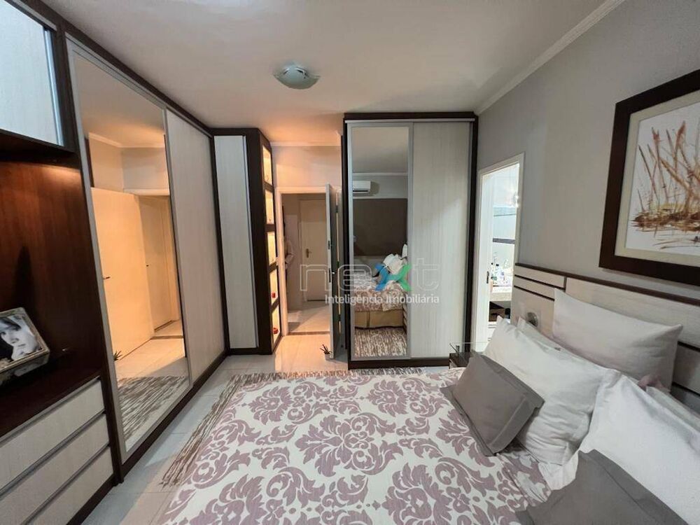 Casa, 4 quartos, 220 m² - Foto 13