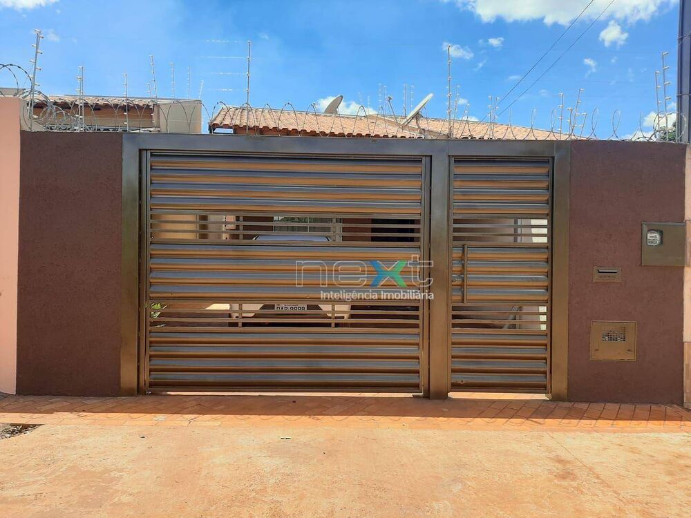 Casa à venda com 2 quartos, 78m² - Foto 1