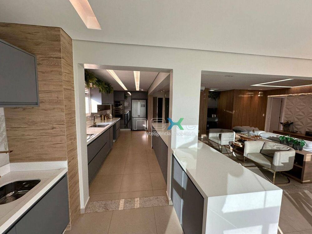 Apartamento à venda com 4 quartos, 144m² - Foto 2
