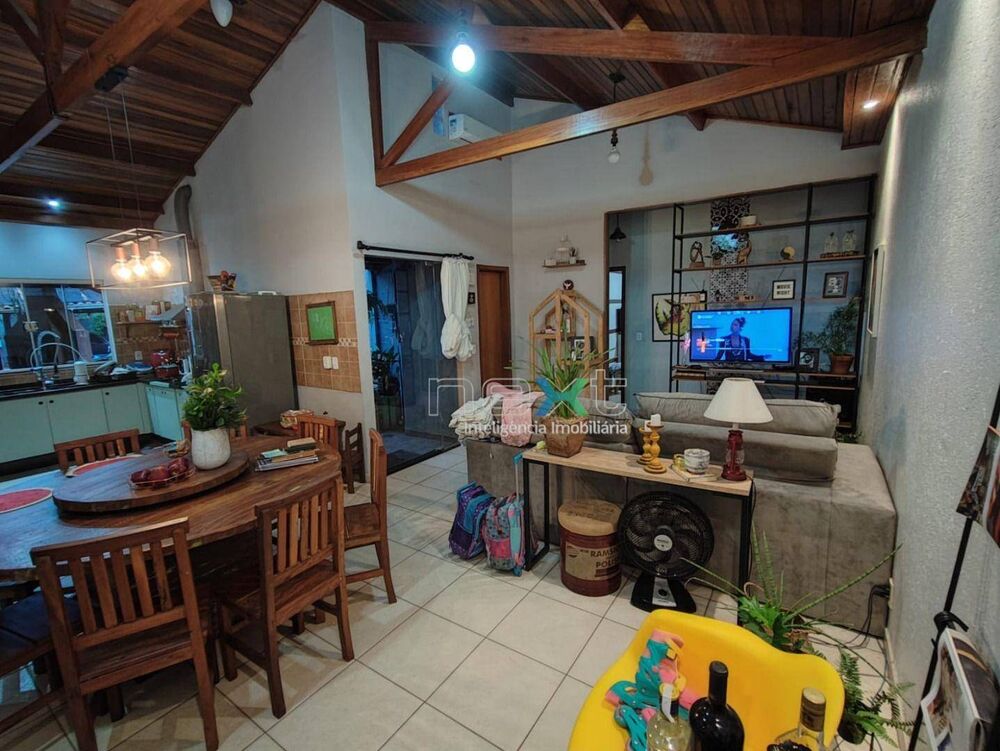 Casa, 2 quartos, 109 m² - Foto 1