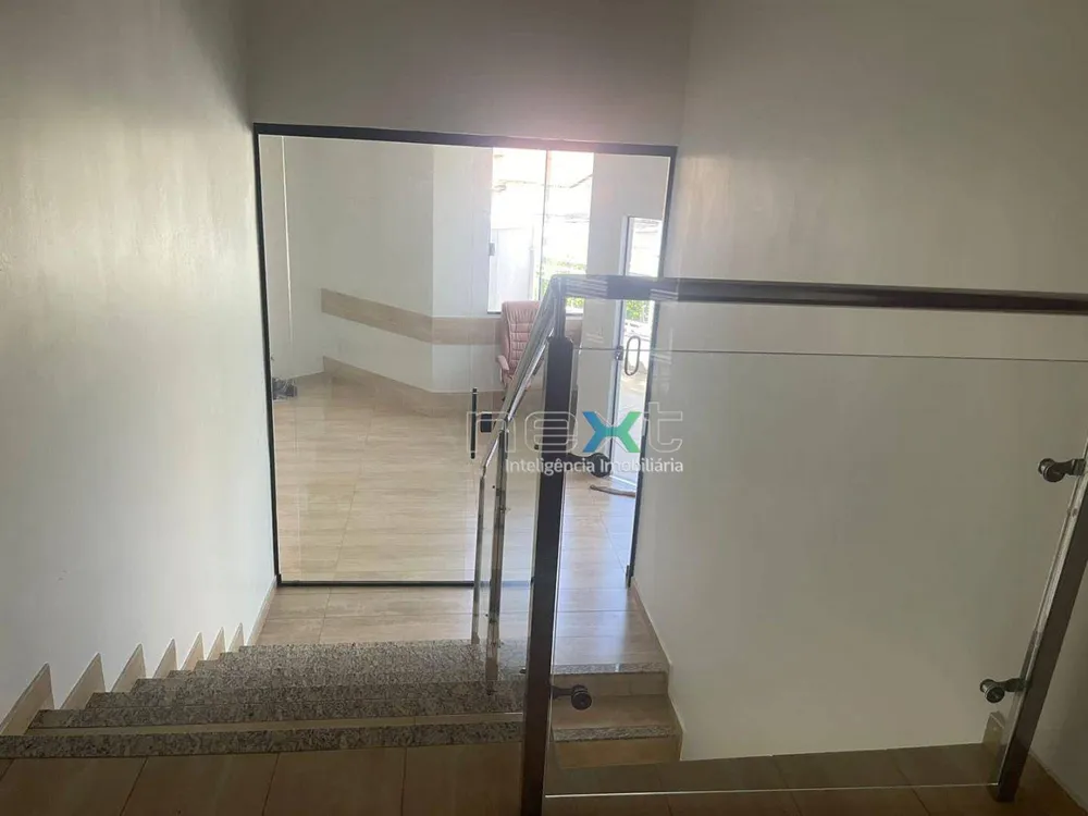 Sobrado, 4 quartos, 235 m² - Foto 2