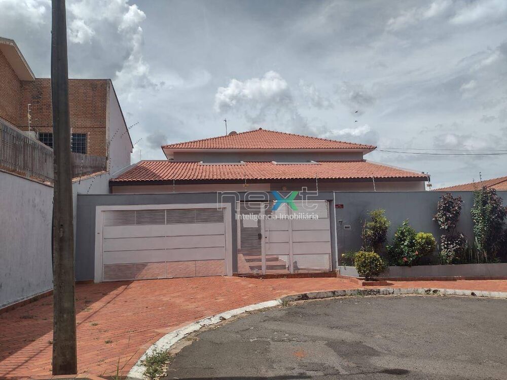 Sobrado, 3 quartos, 550 m² - Foto 1