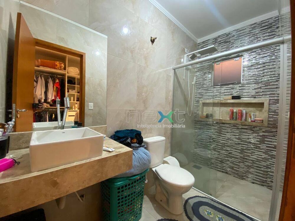 Casa à venda com 3 quartos, 196m² - Foto 8