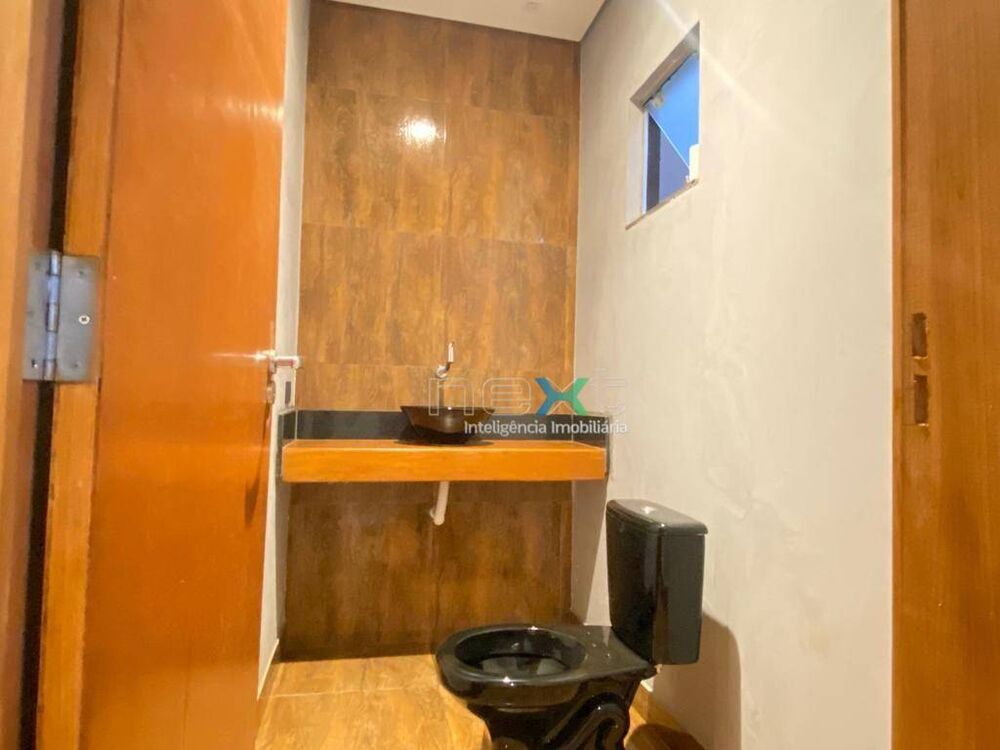 Casa à venda com 3 quartos, 196m² - Foto 12