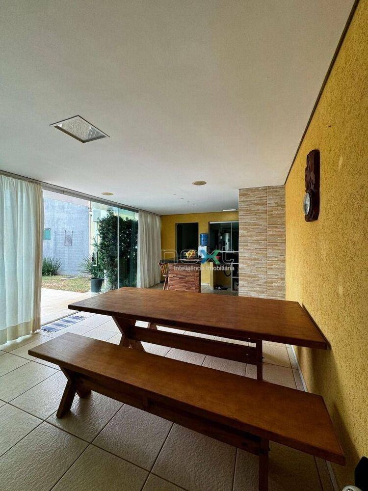 Casa, 3 quartos, 220 m² - Foto 12