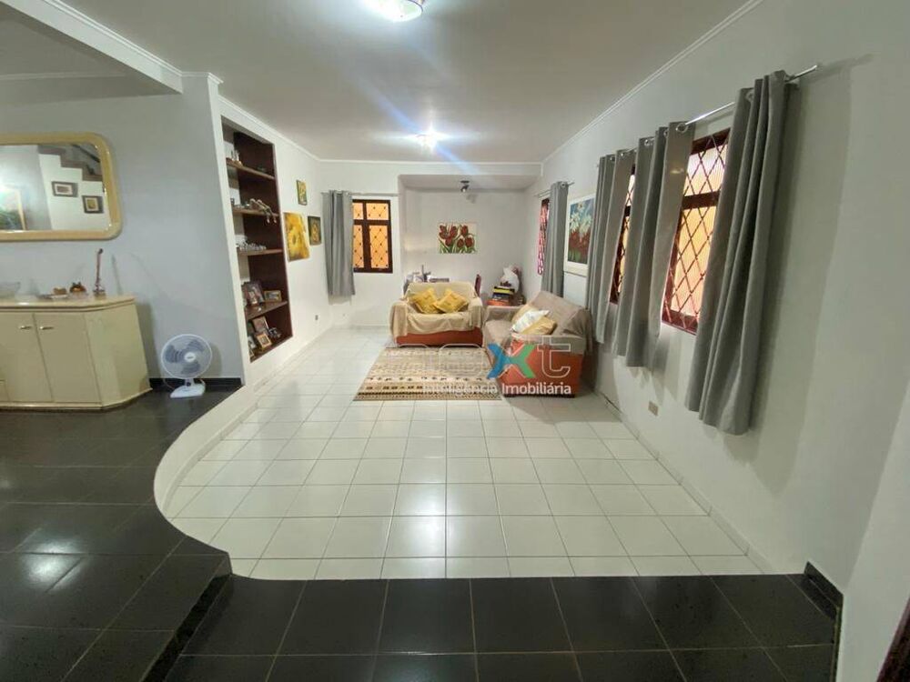 Casa, 5 quartos, 307 m² - Foto 4