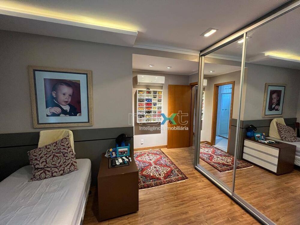 Apartamento, 3 quartos, 241 m² - Foto 4