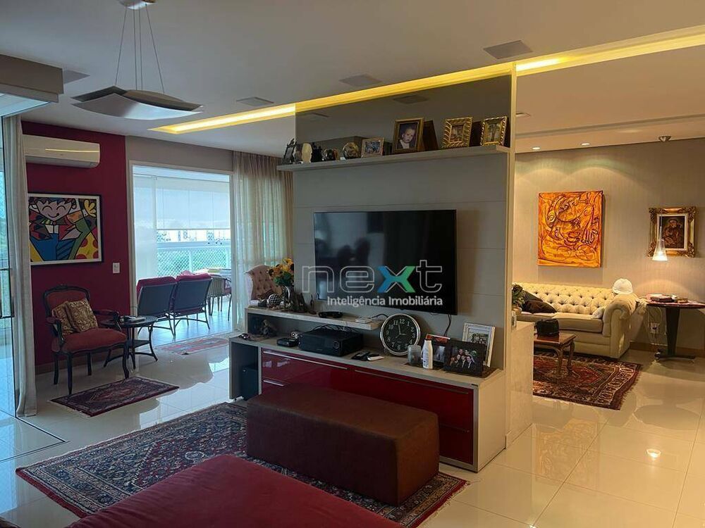 Apartamento, 3 quartos, 241 m² - Foto 2