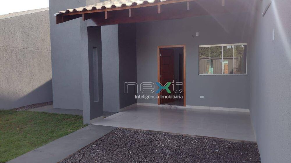 Casa à venda com 2 quartos, 72m² - Foto 2