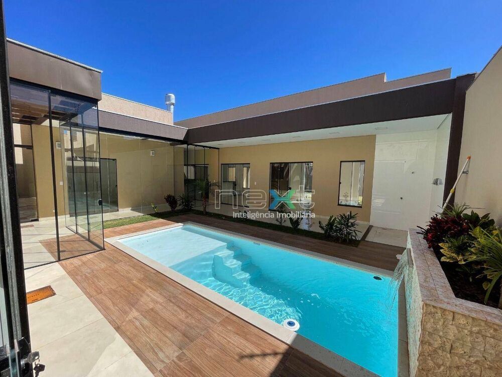 Casa, 3 quartos, 233 m² - Foto 1