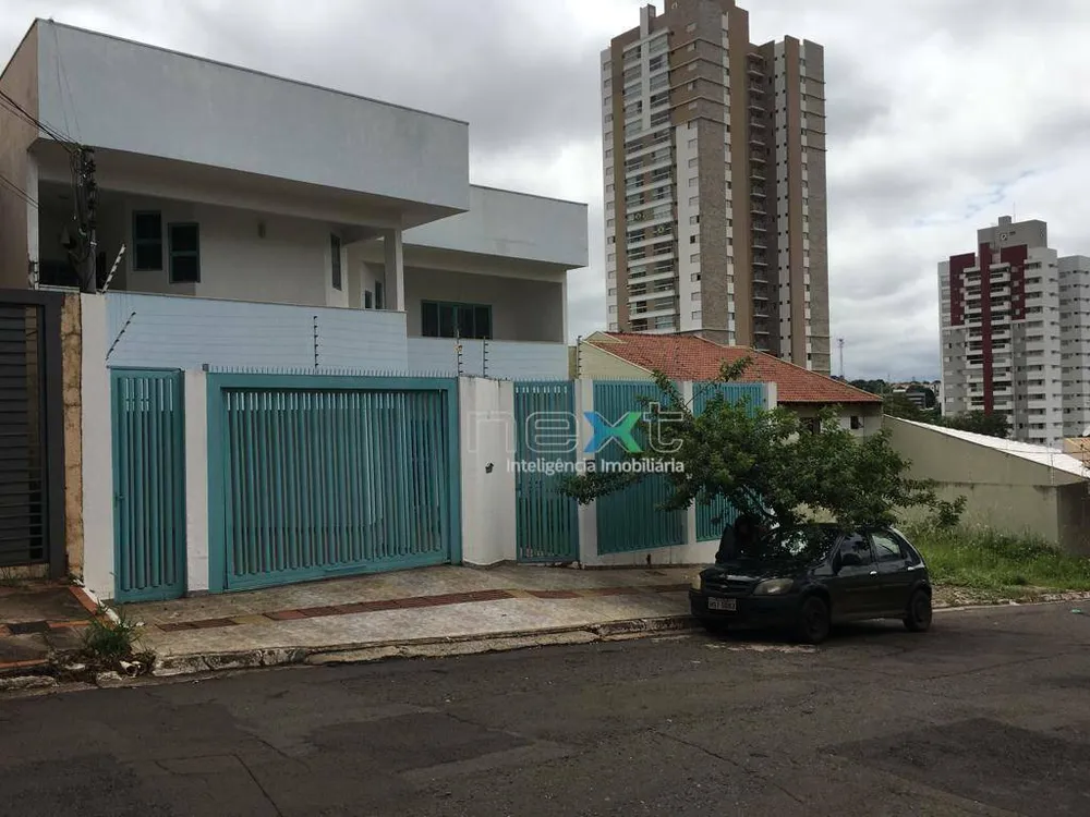 Sobrado, 3 quartos, 400 m² - Foto 1
