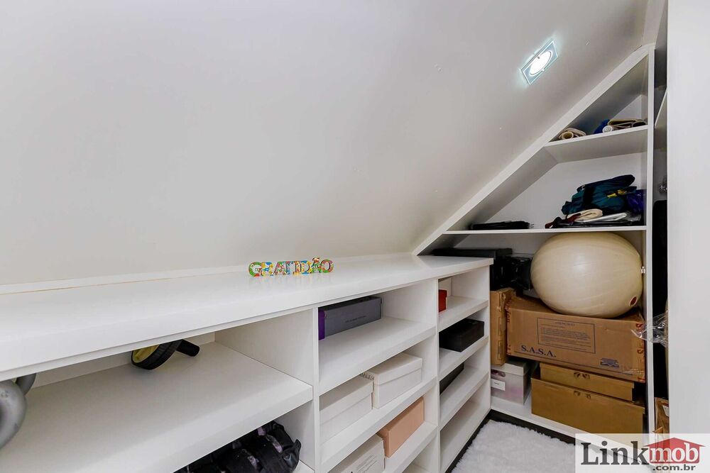 Sobrado à venda com 3 quartos, 220m² - Foto 4