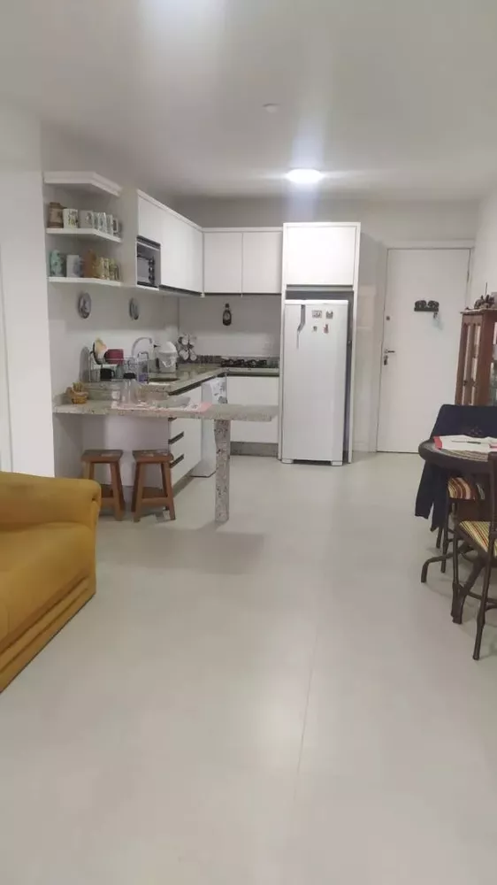 Apartamento à venda com 2 quartos, 42m² - Foto 4