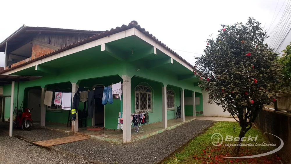 Casa à venda com 3 quartos, 195m² - Foto 4