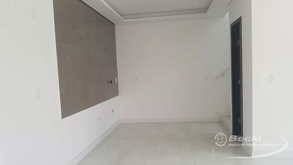 Casa para alugar com 2 quartos, 80m² - Foto 3