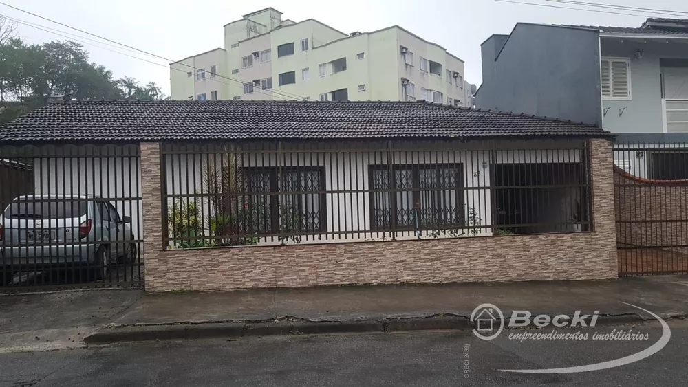 Casa, 3 quartos, 200 m² - Foto 2