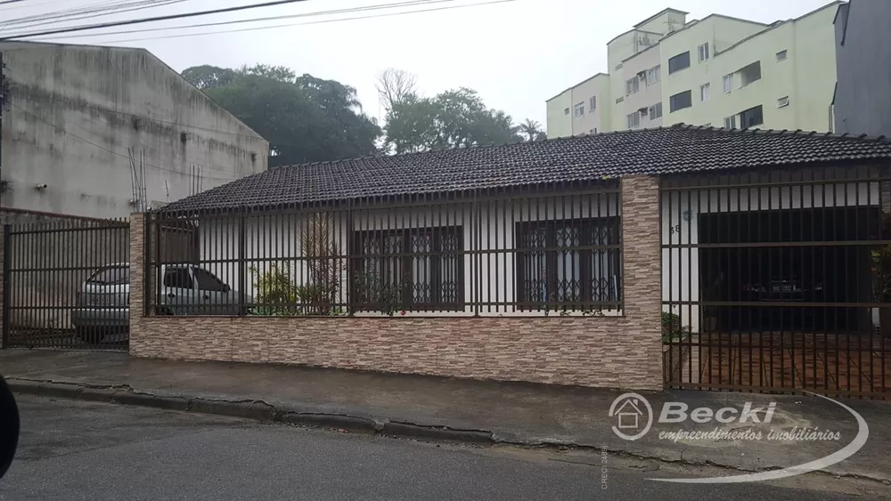 Casa, 3 quartos, 200 m² - Foto 1