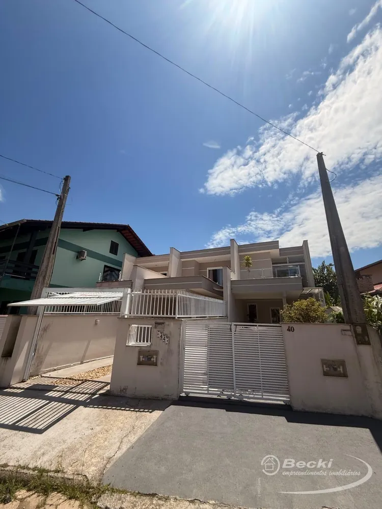 Casa, 2 quartos, 79 m² - Foto 1