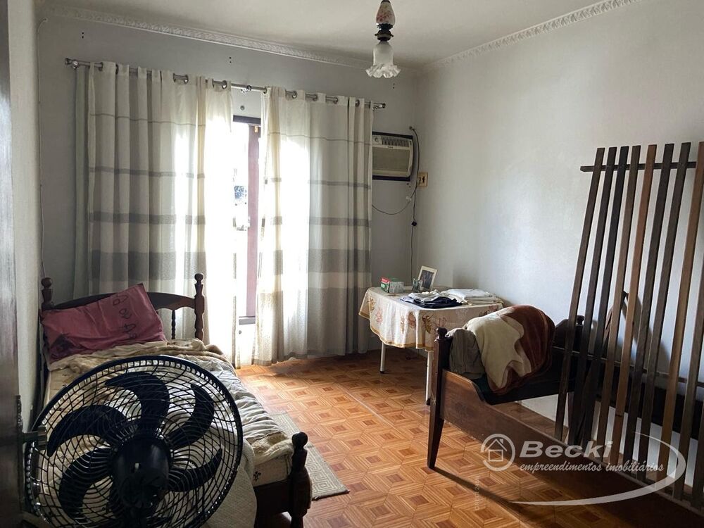 Casa à venda com 3 quartos, 168m² - Foto 6