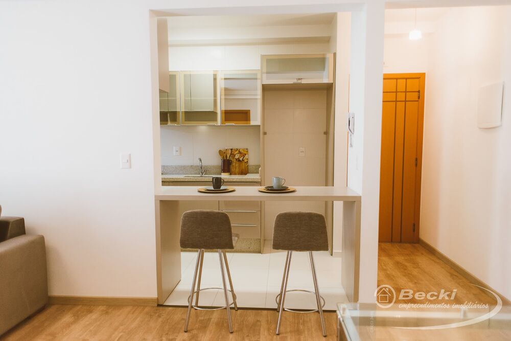 Apartamento à venda com 3 quartos, 93m² - Foto 8