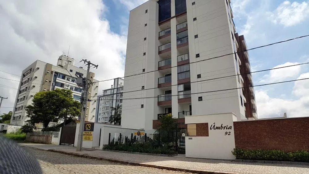 Apartamento à venda com 3 quartos, 87m² - Foto 2