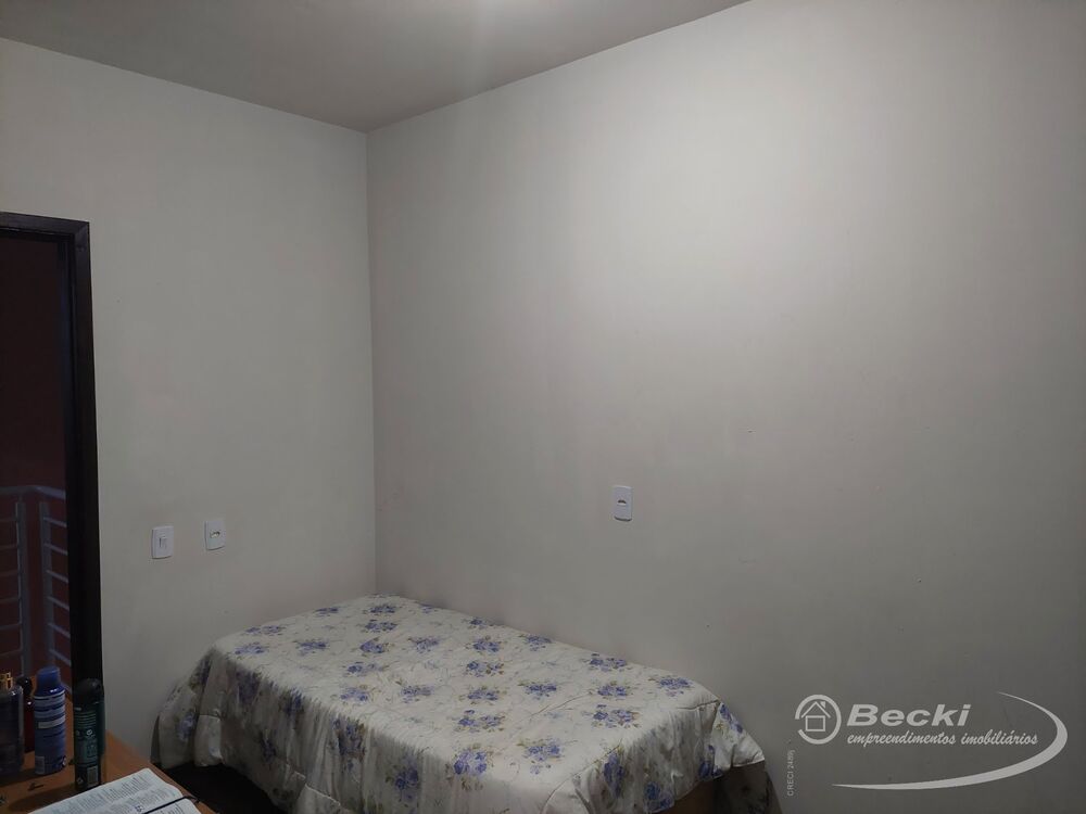 Casa à venda com 2 quartos, 69m² - Foto 8