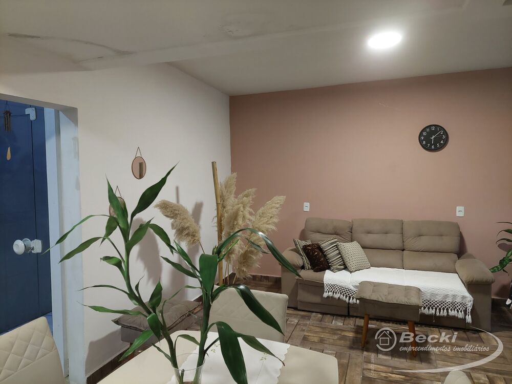 Casa à venda com 2 quartos, 69m² - Foto 5