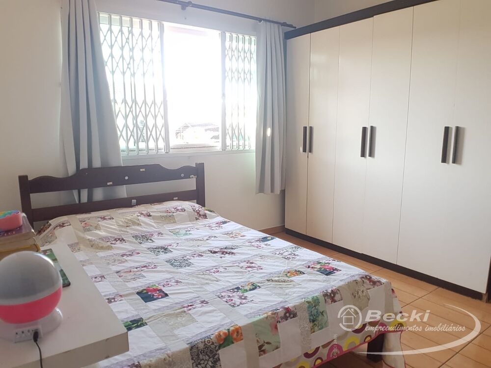 Casa à venda com 4 quartos, 126m² - Foto 8