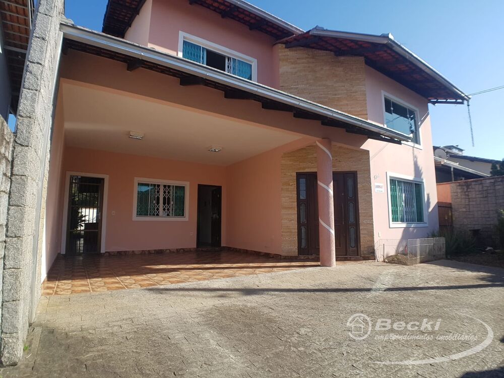 Casa à venda com 4 quartos, 126m² - Foto 3