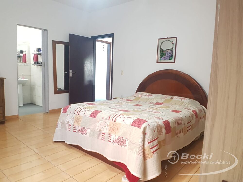 Casa à venda com 4 quartos, 126m² - Foto 9