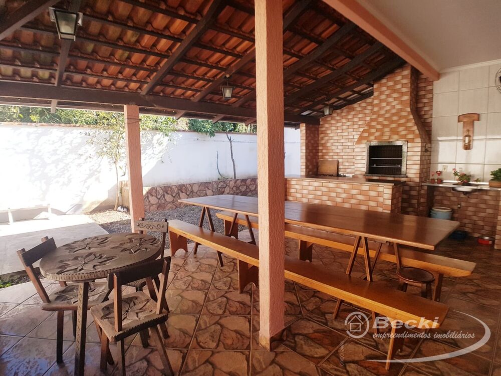 Casa à venda com 4 quartos, 126m² - Foto 15