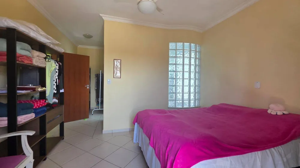 Casa, 3 quartos, 252 m² - Foto 13