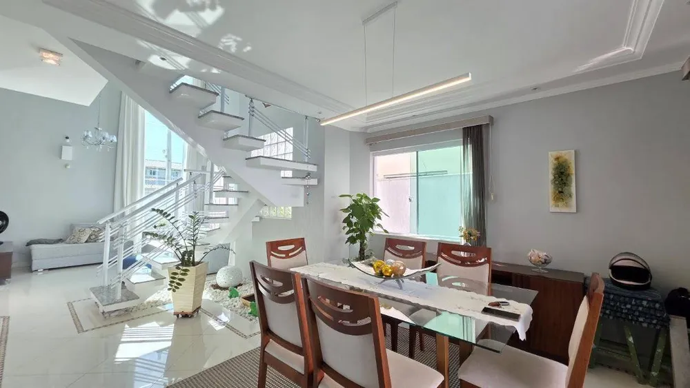 Casa, 4 quartos, 188 m² - Foto 4