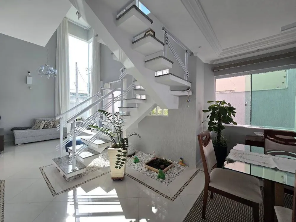 Casa, 4 quartos, 188 m² - Foto 5