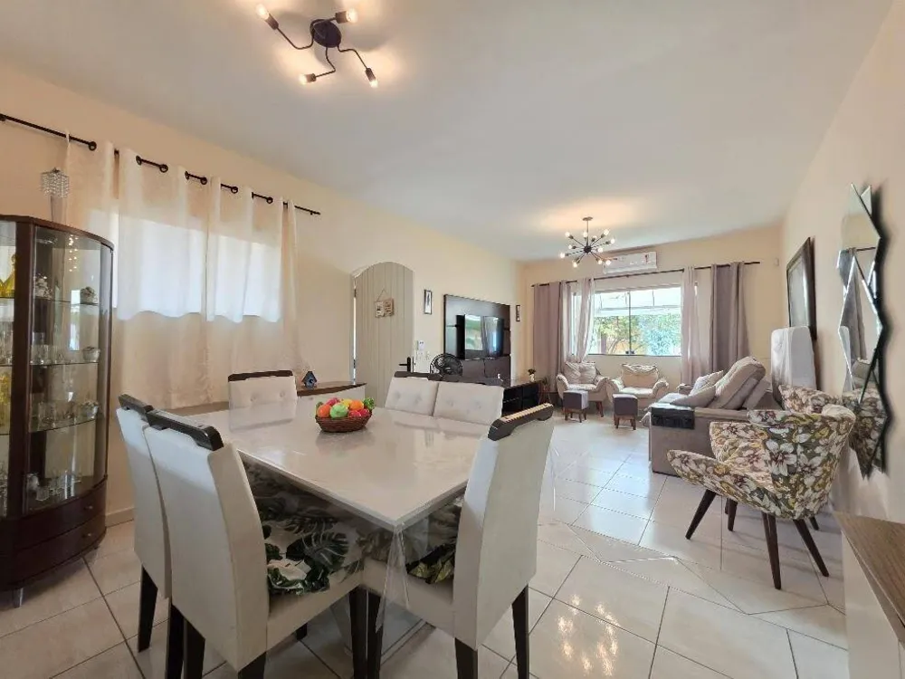 Casa, 3 quartos, 180 m² - Foto 3