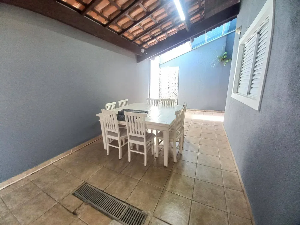 Casa, 3 quartos, 142 m² - Foto 1