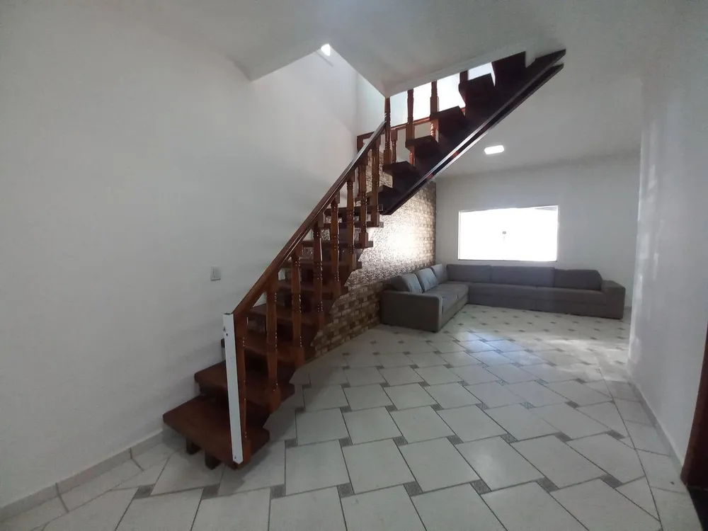 Casa, 4 quartos, 240 m² - Foto 15