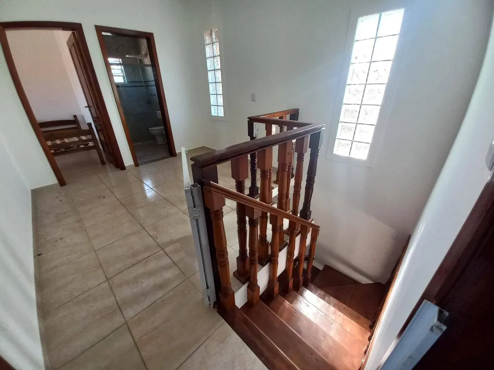 Casa, 4 quartos, 240 m² - Foto 13