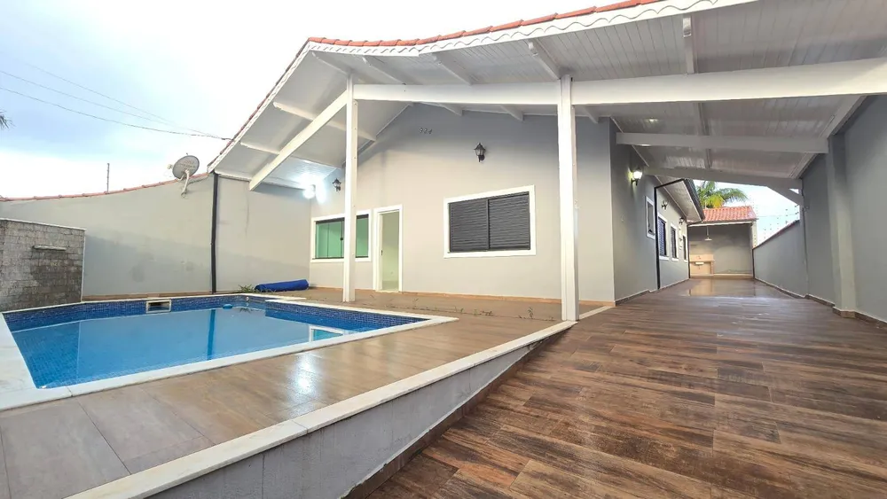 Casa, 4 quartos, 213 m² - Foto 1