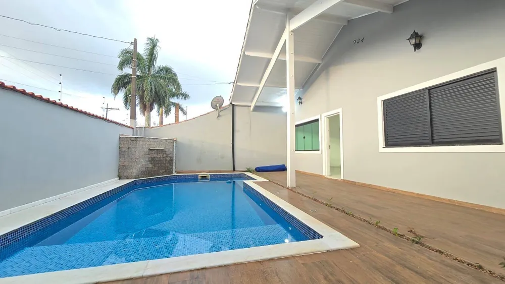 Casa, 4 quartos, 213 m² - Foto 2
