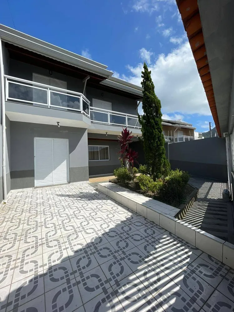 Casa, 4 quartos, 196 m² - Foto 3
