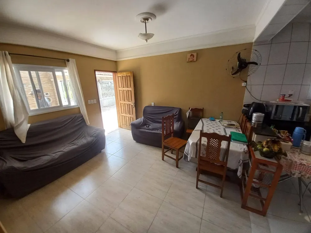 Casa, 3 quartos, 252 m² - Foto 3