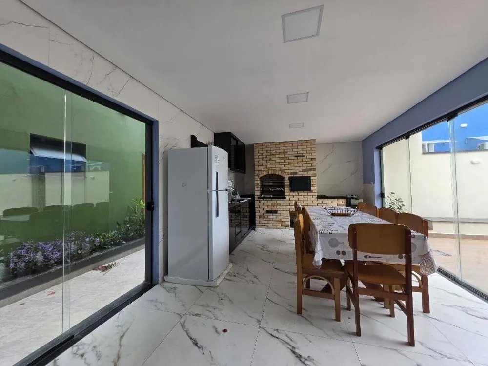 Casa, 4 quartos, 240 m² - Foto 8
