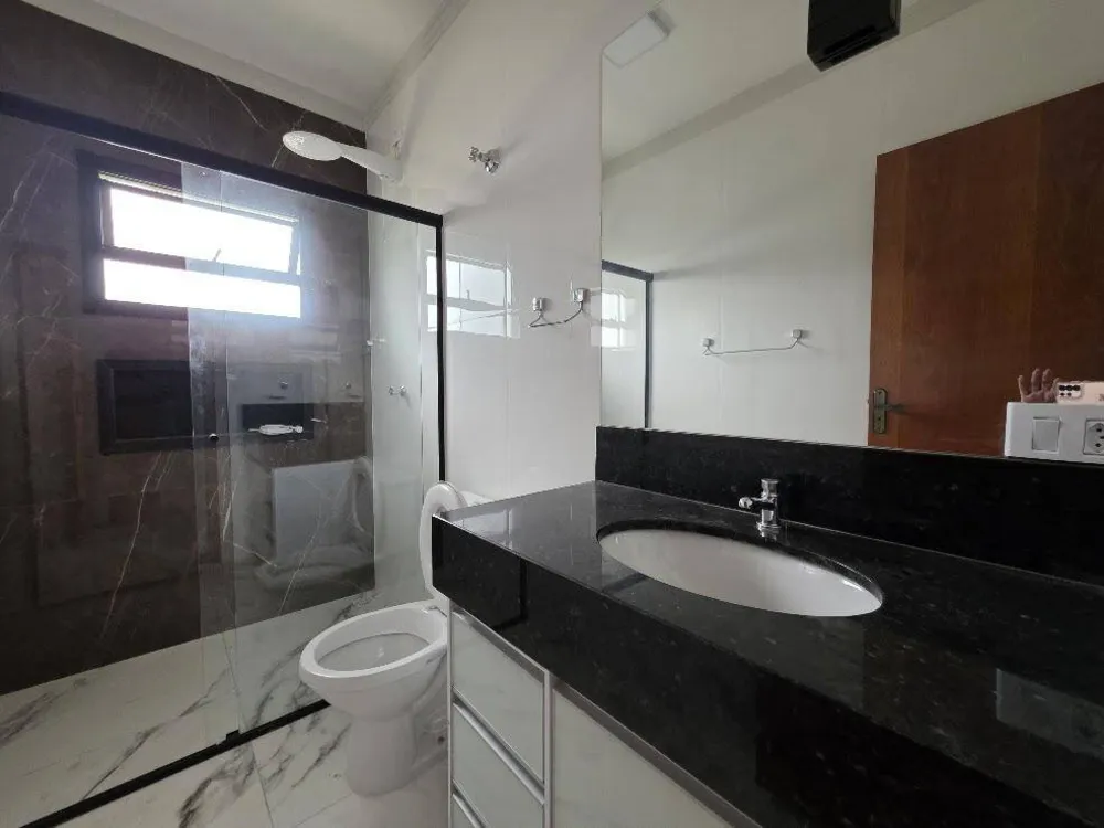 Casa, 4 quartos, 240 m² - Foto 18