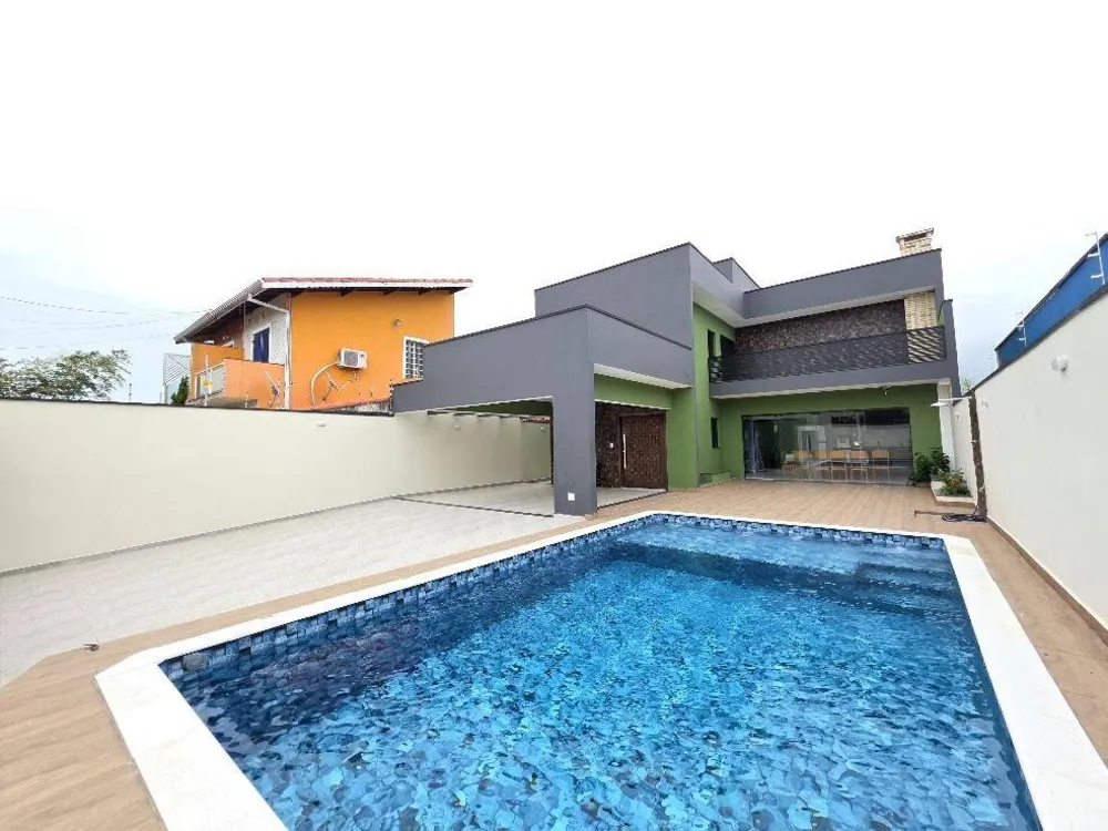 Casa, 4 quartos, 240 m² - Foto 2