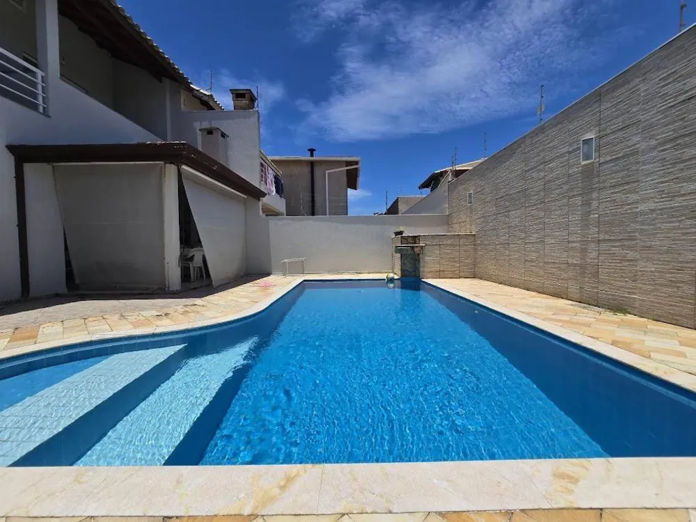 Casa, 3 quartos, 189 m² - Foto 1