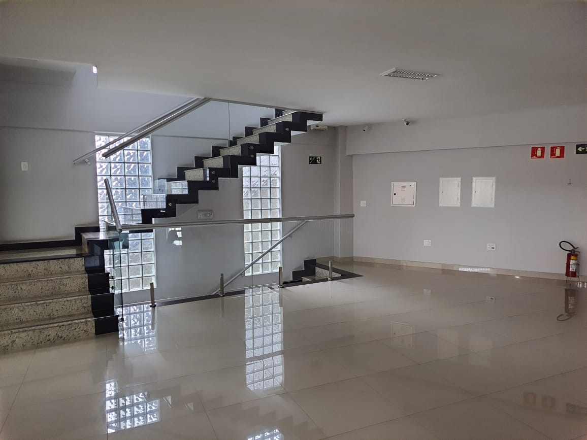 Imóvel Comercial Padrão para alugar, 2600m² - Foto 4